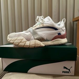 Puma Kyron Awakening Womens White Sneakers Sz 7.5